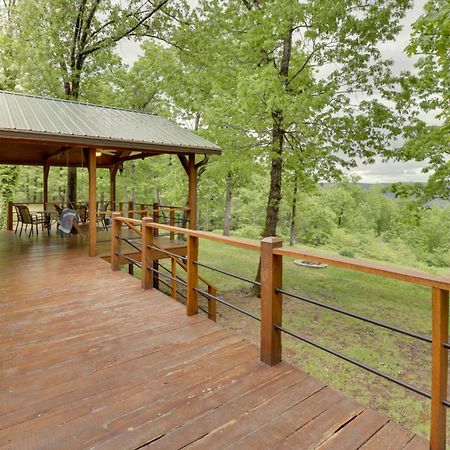 Spacious And Elegant Mountain View Cabin With Deck! Экстерьер фото
