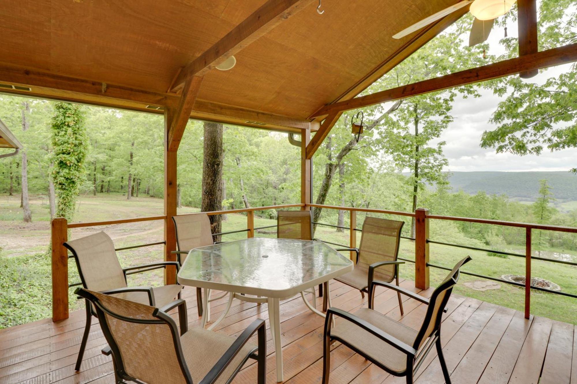 Spacious And Elegant Mountain View Cabin With Deck! Экстерьер фото
