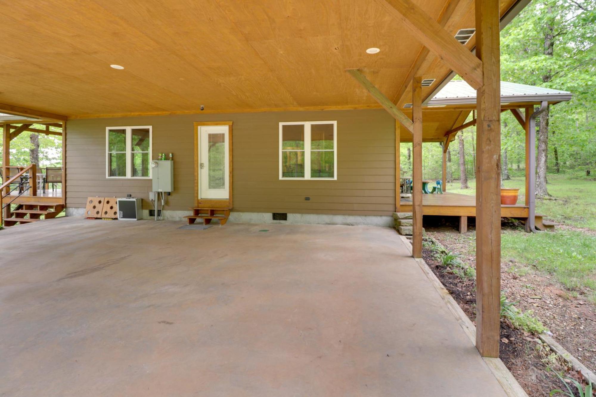 Spacious And Elegant Mountain View Cabin With Deck! Экстерьер фото